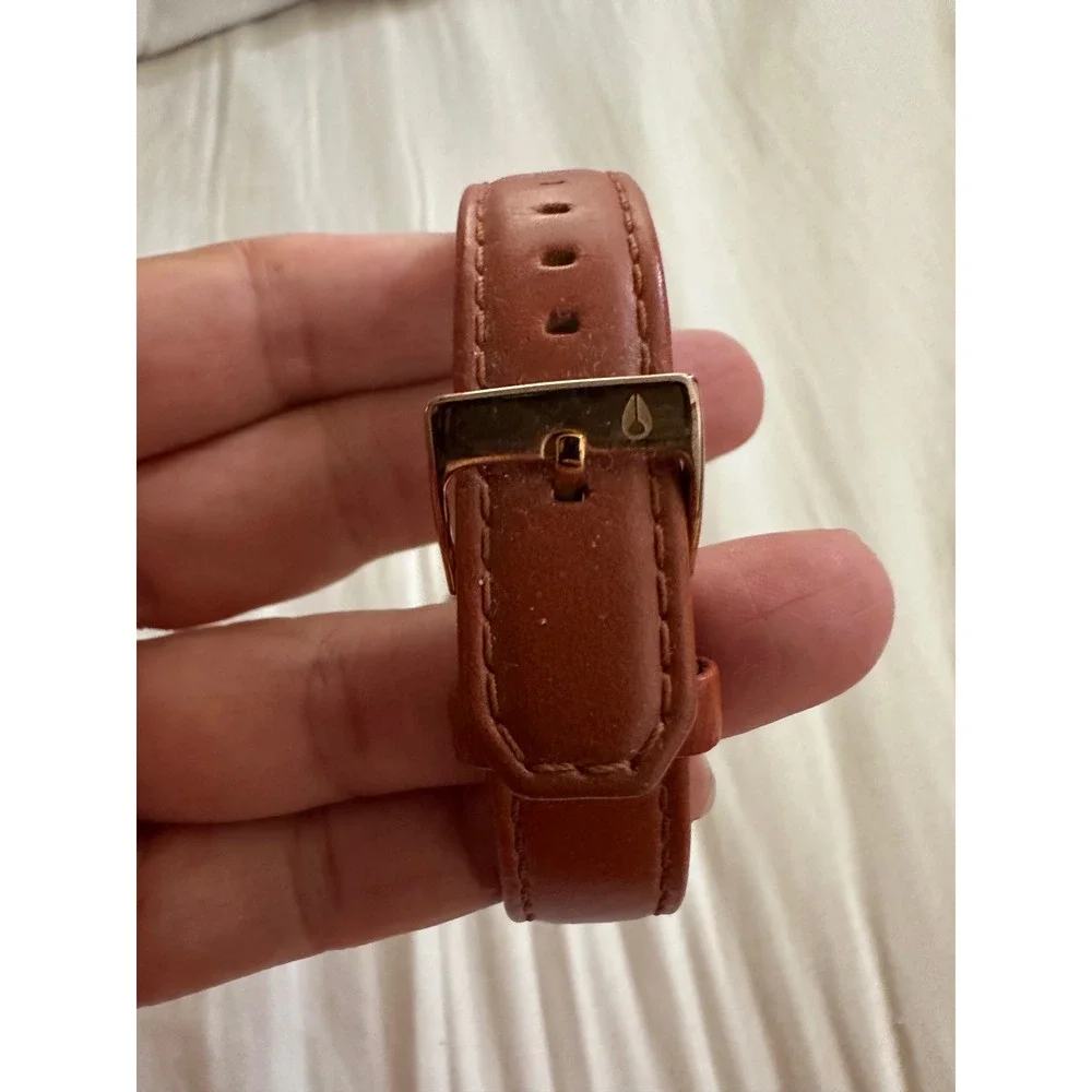 Nixon The Kensington Watch – Rose Gold & Tan Leather Strap (Needs Battery)